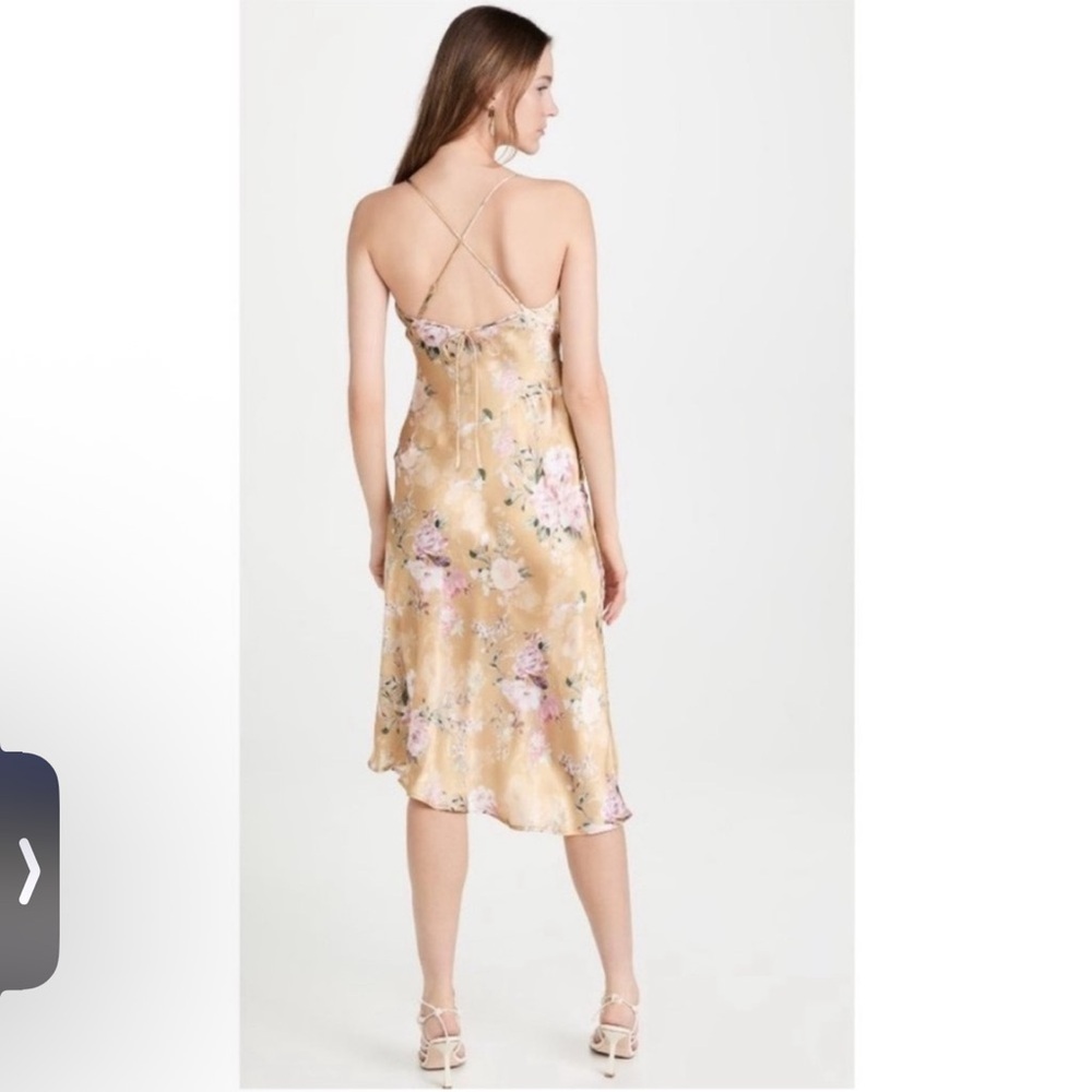 NWT ASTR the Label Gaia Dress in Mustard
Floral Large Satin Silk Formal Wedding - Picture 5 of 12